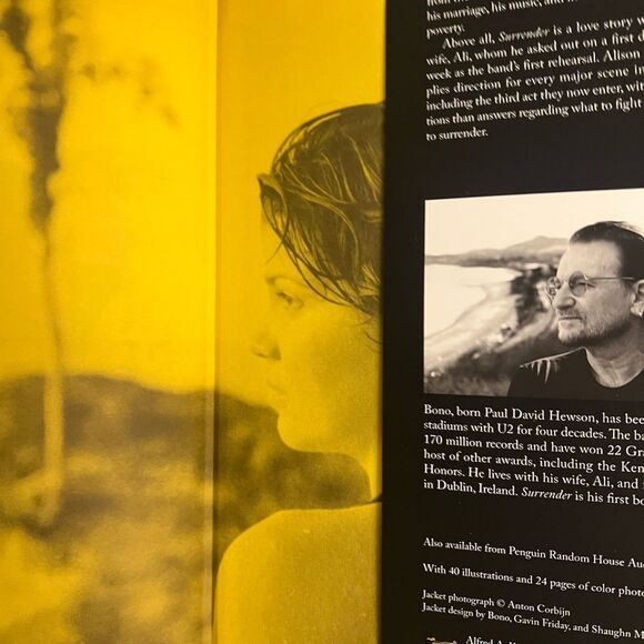 Surrender: 40 Songs, One Story by Bono Hardcover Book. U2 - Picture 6 of 6